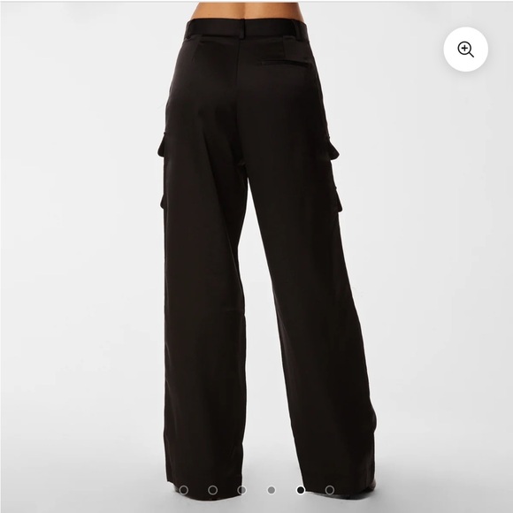 NWT Noli Shop Milan Satin Cargo Pants - Picture 5 of 14